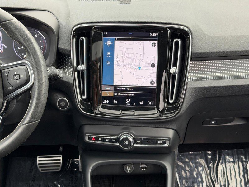 Used 2021 Volvo XC40 T5 R-Design w/ Advanced Package image 14