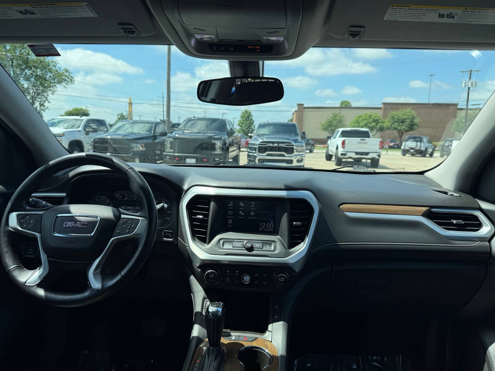 Used 2017 GMC Acadia SLE FWD image 12