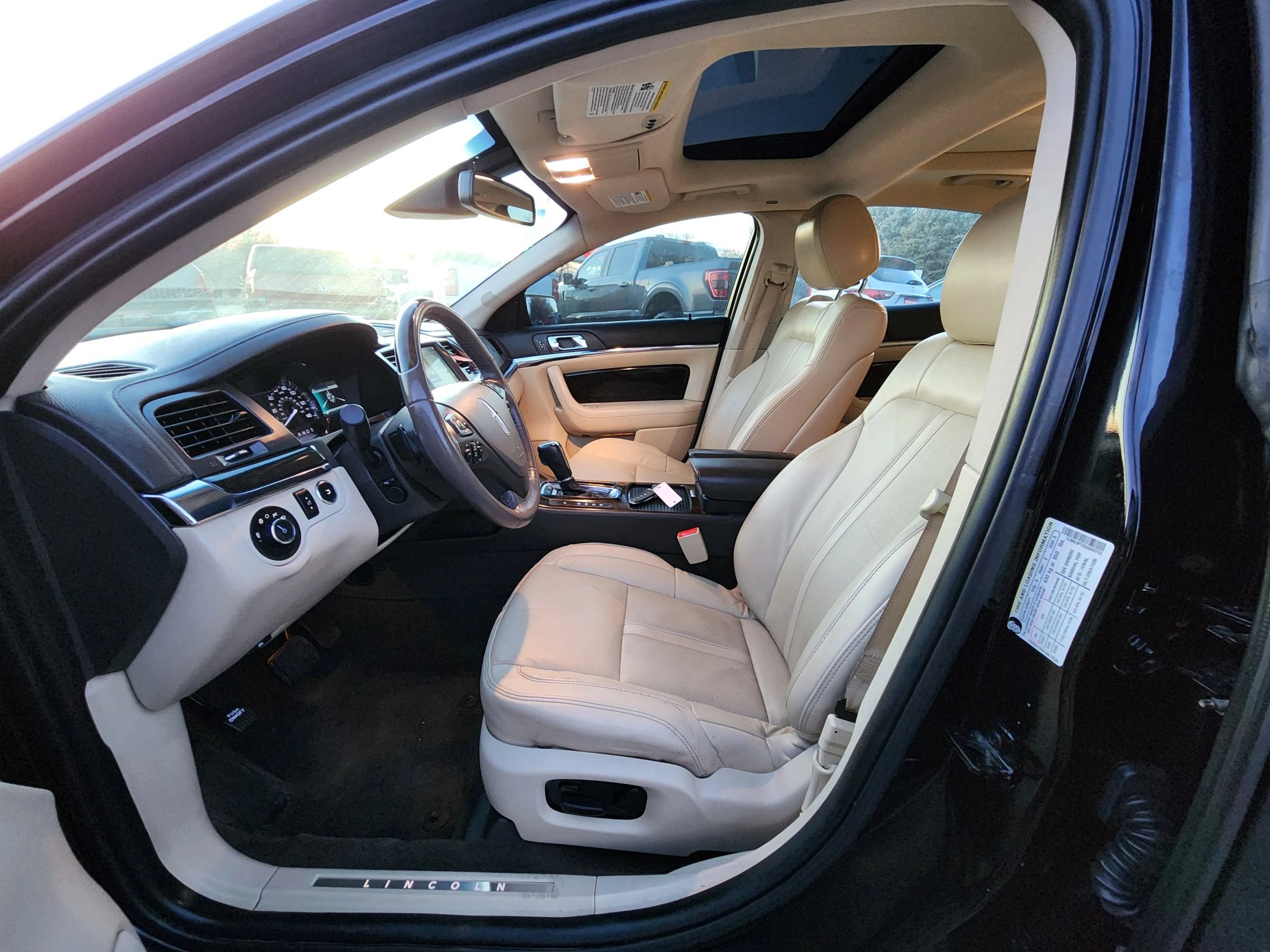 Used 2016 Lincoln MKS AWD w/ Equipment Group 201A image 17