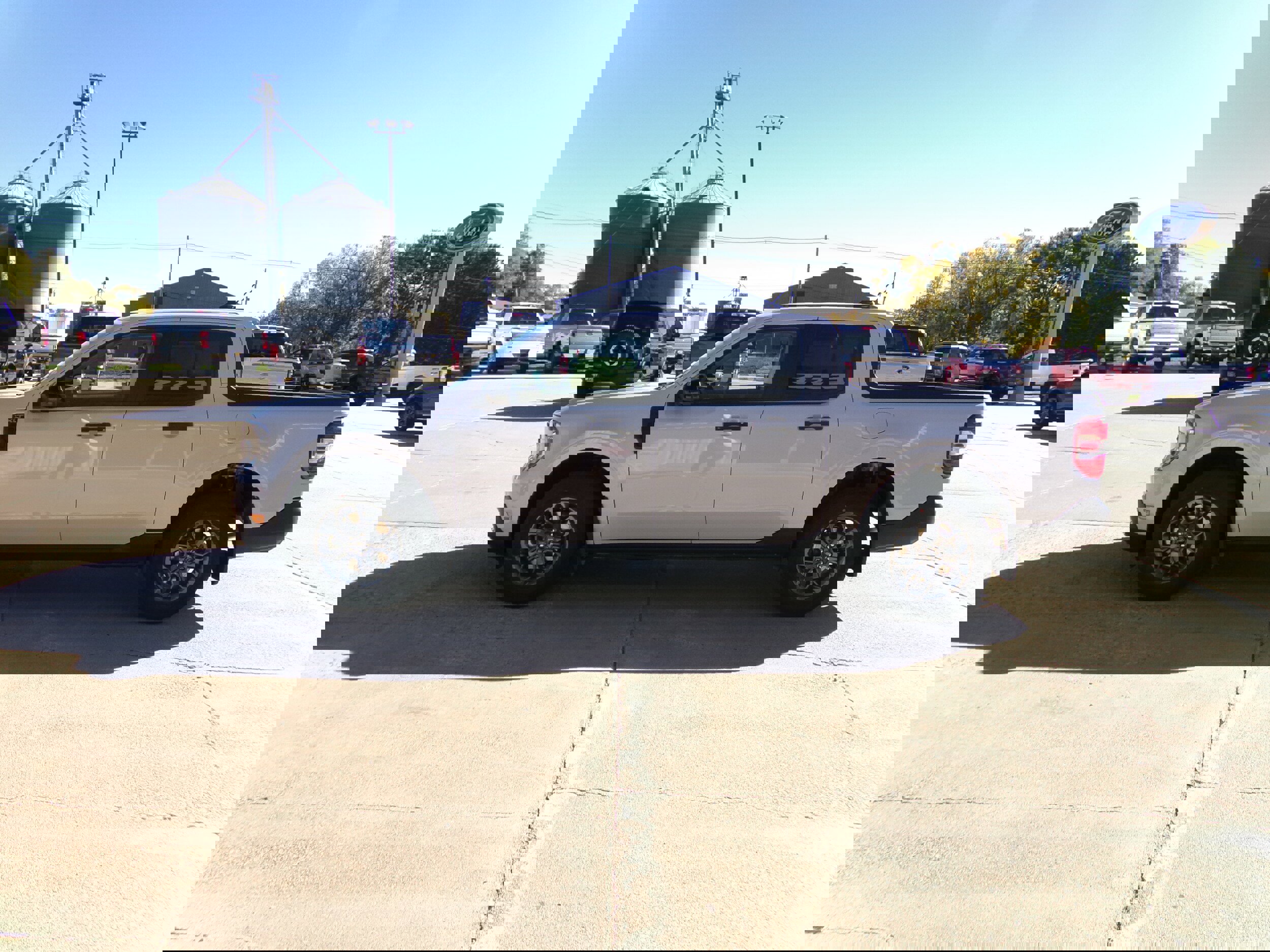 New 2025 Ford Maverick XLT image 30