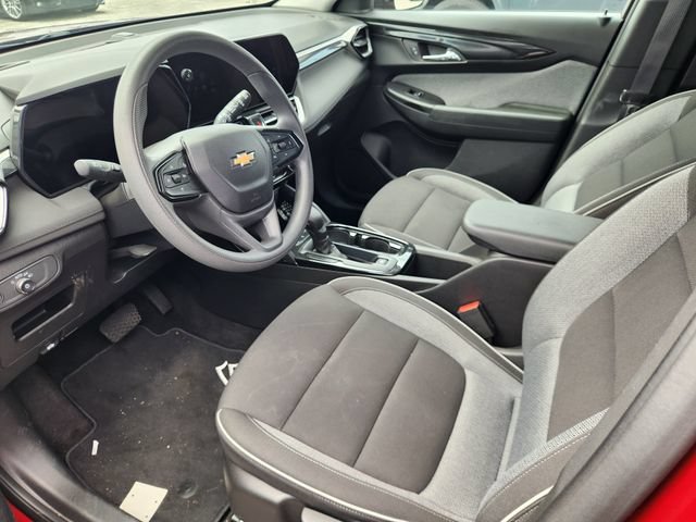 Used 2025 Chevrolet TrailBlazer LT FWD image 8