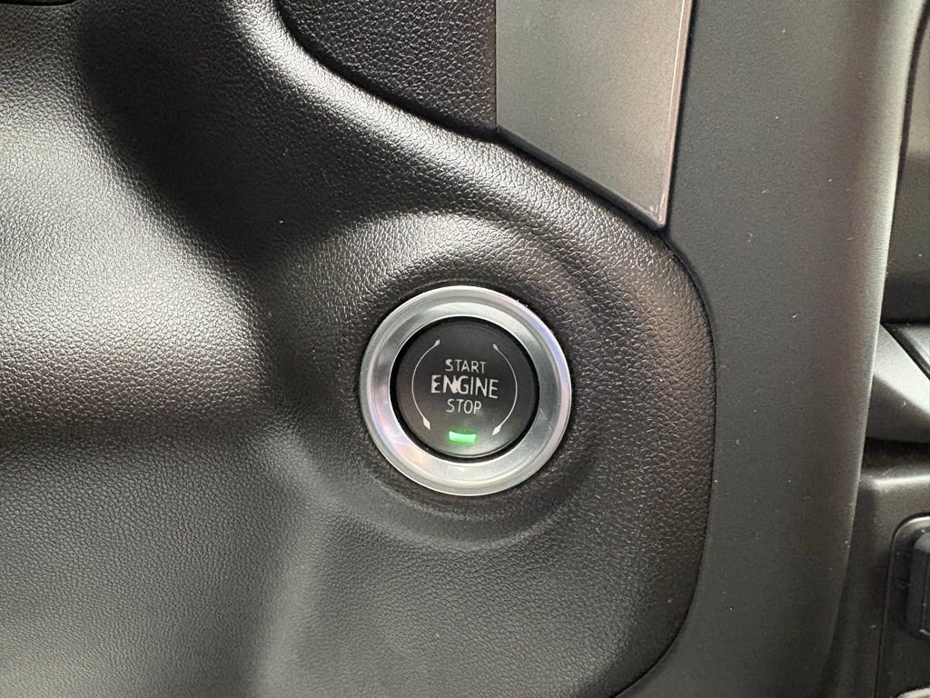 Used 2025 Chevrolet Silverado 1500 Custom w/ Turbomax Blackout Package image 34