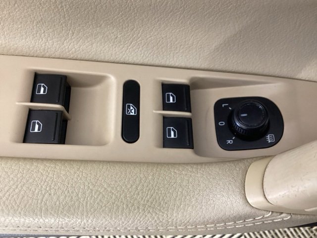 Used 2016 Volkswagen CC Sport image 17