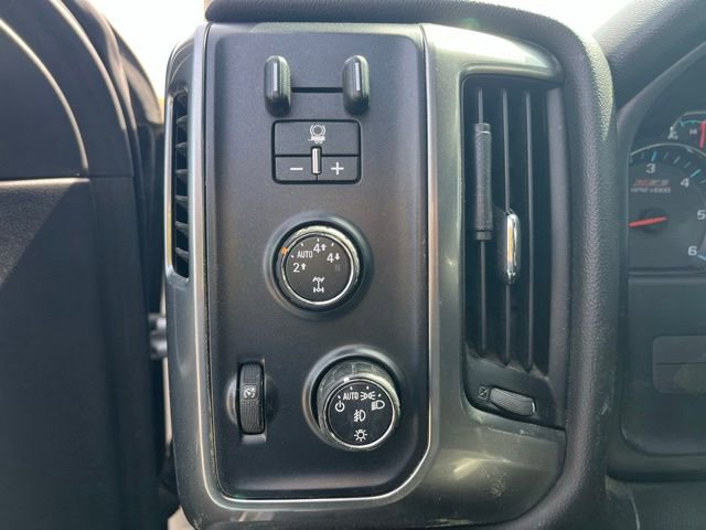 Used 2016 Chevrolet Silverado 1500 LT w/ LT Convenience Package image 6