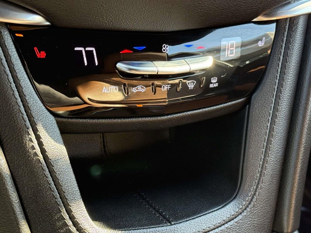 Used 2021 Cadillac XT5 Premium Luxury image 22