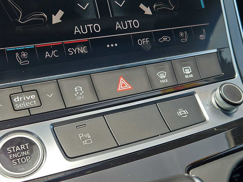 Used 2022 Audi Q7 2.0T Premium Plus w/ Premium Plus Package AWD/4WD image 19