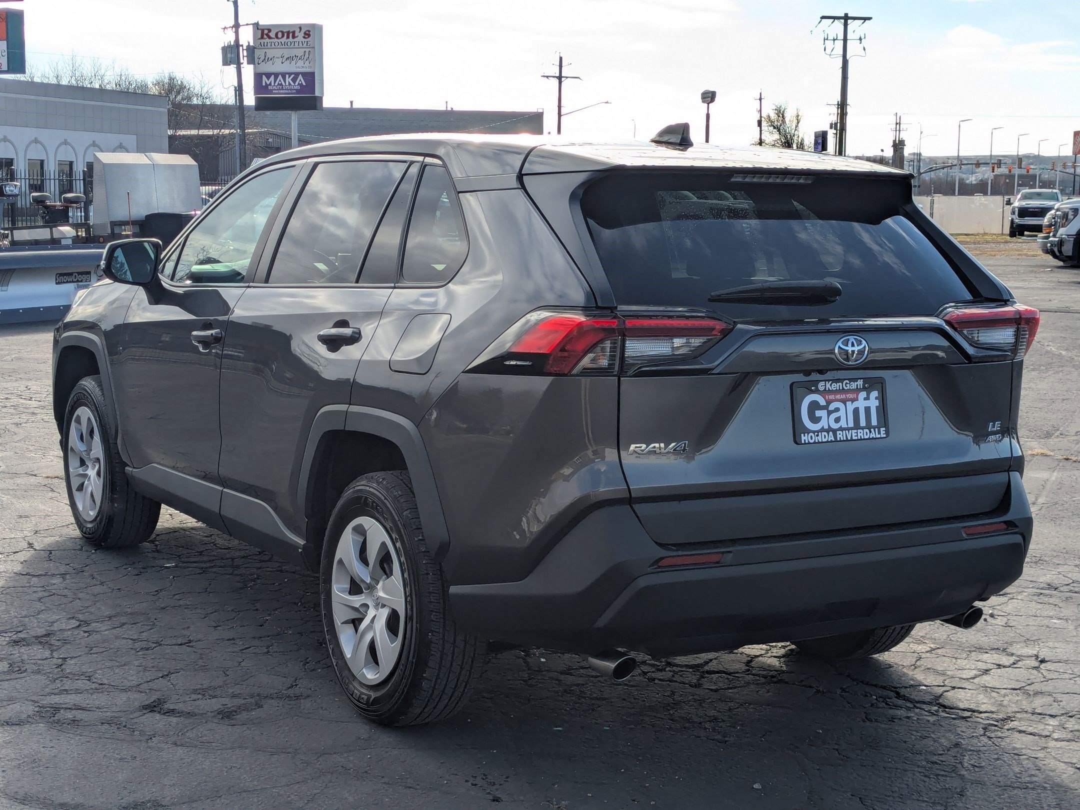 Used 2023 Toyota RAV4 LE image 8
