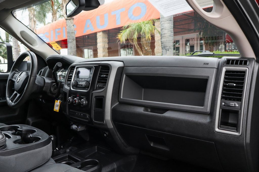 Used 2013 RAM 2500 Tradesman w/ Chrome Appearance Group AWD/4WD image 32