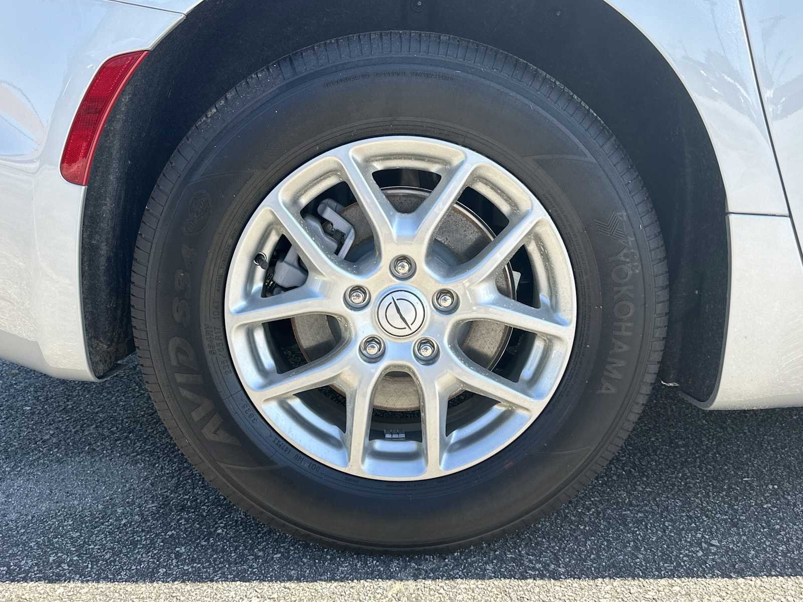 New 2026 Chrysler Pacifica Select FWD image 16