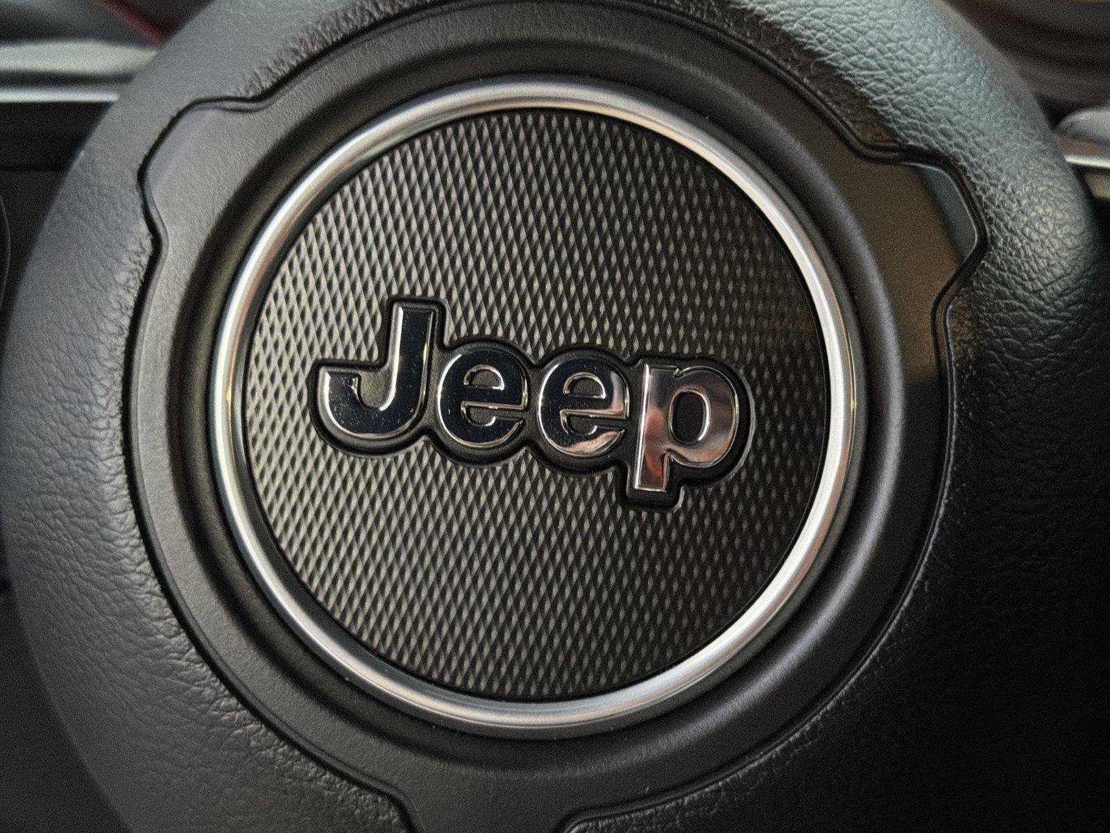 Used 2025 Jeep Wrangler Unlimited Rubicon AWD/4WD image 25