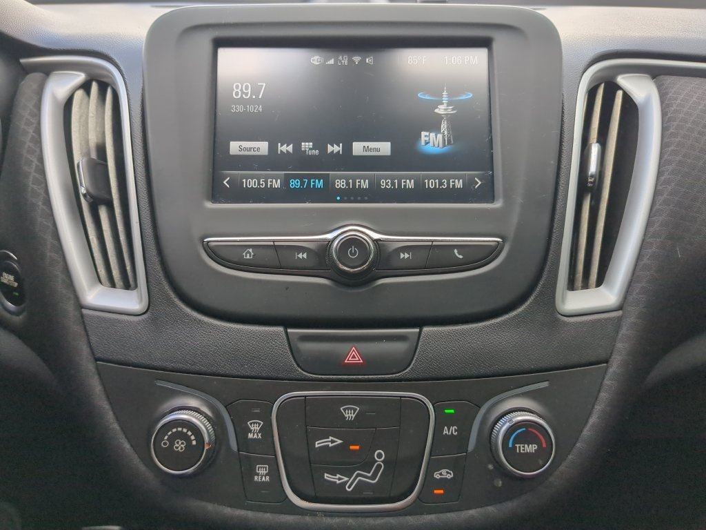 Used 2018 Chevrolet Malibu LS FWD image 18