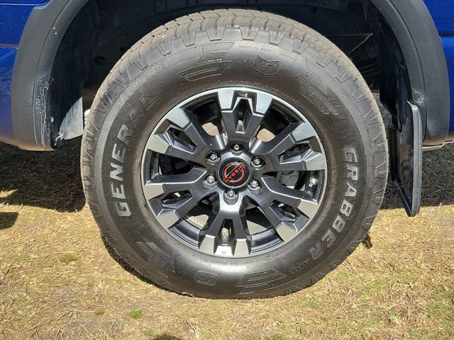 Used 2024 Nissan Titan PRO-4X w/ Pro-4x Convenience Package AWD/4WD image 6
