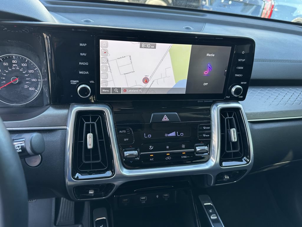 Certified 2022 Kia Sorento SX FWD image 28