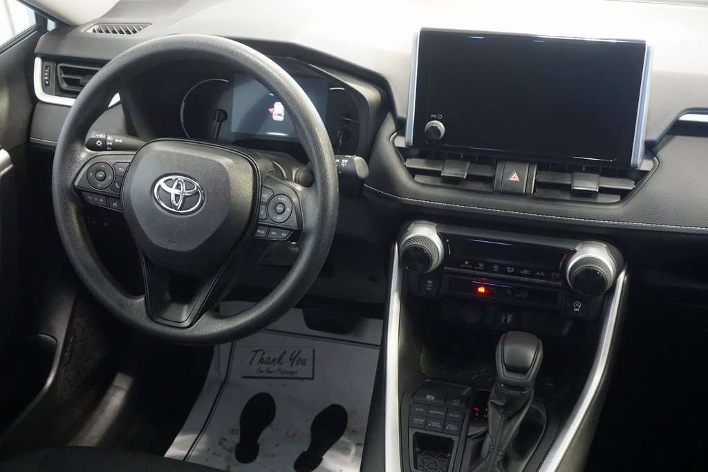 Certified 2025 Toyota RAV4 LE image 27