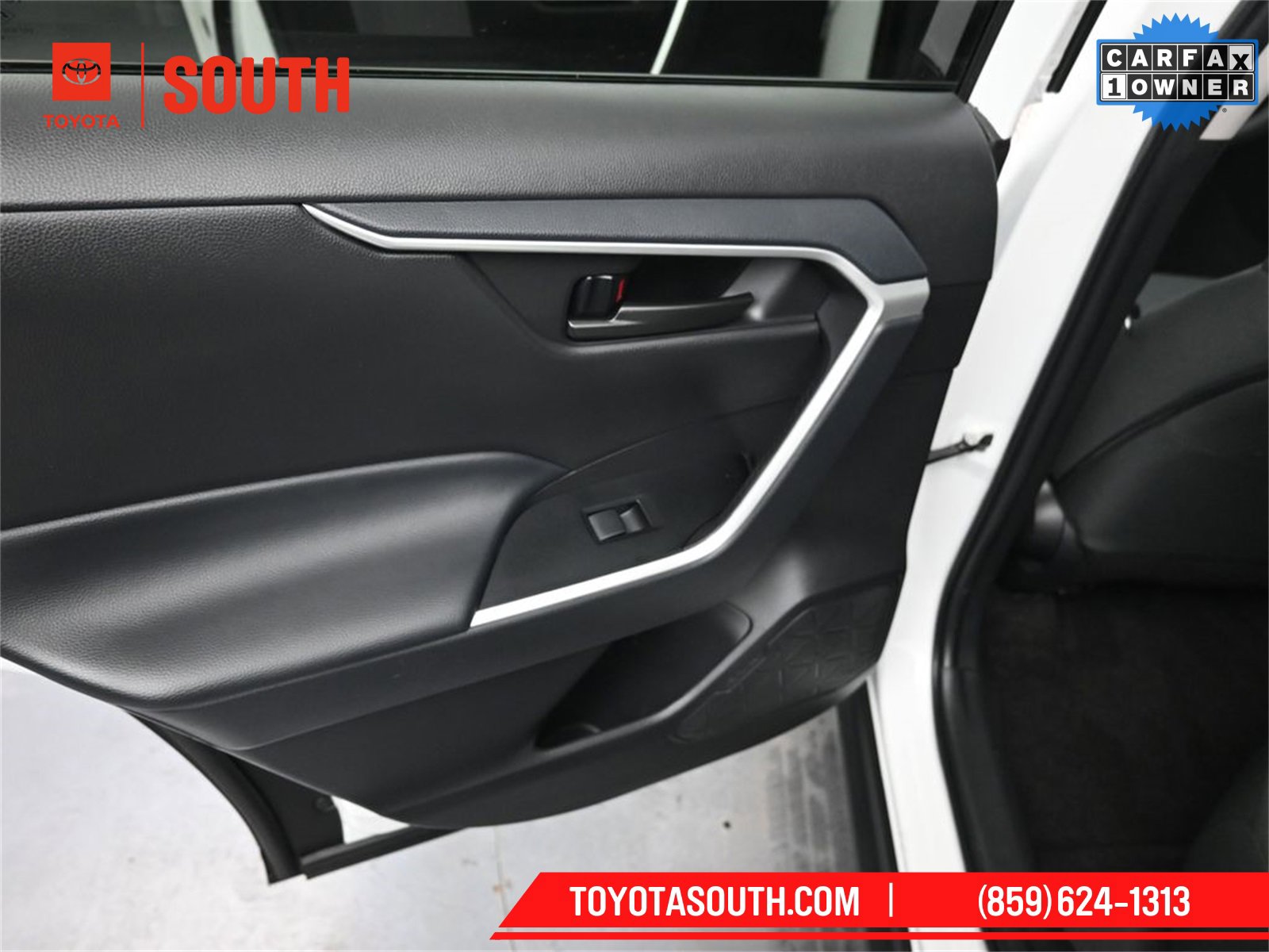 Used 2024 Toyota RAV4 LE image 27