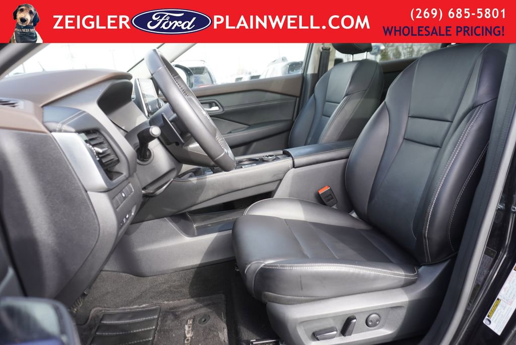 Used 2023 Nissan Rogue SL image 20