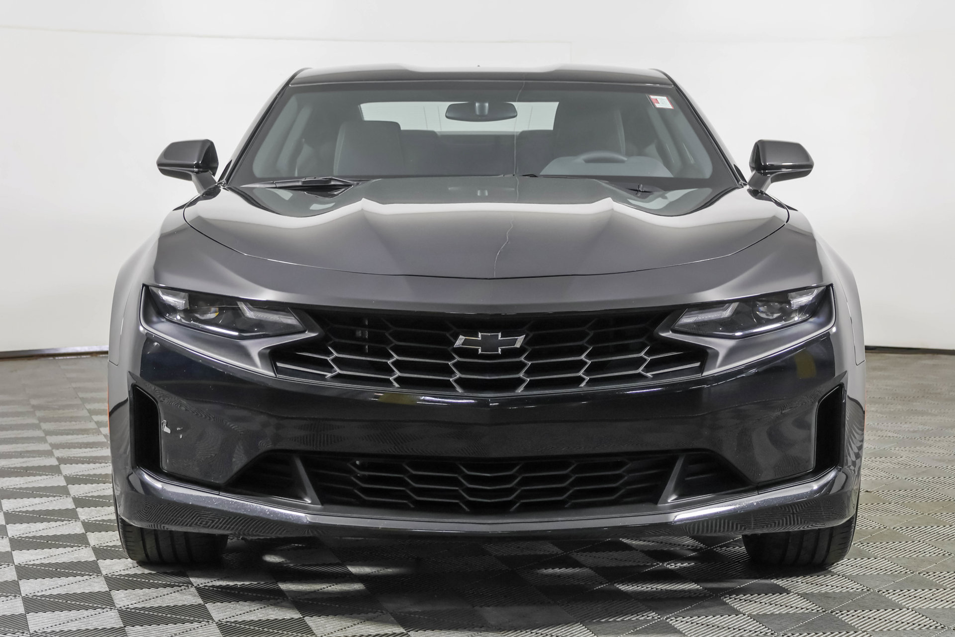 Used 2023 Chevrolet Camaro LT RWD image 10