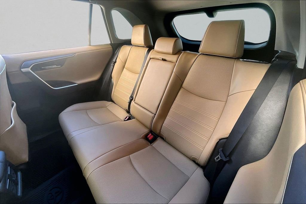 Certified 2021 Toyota RAV4 Limited image 21