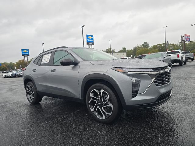 New 2026 Chevrolet Trax RS w/ Sunroof Package