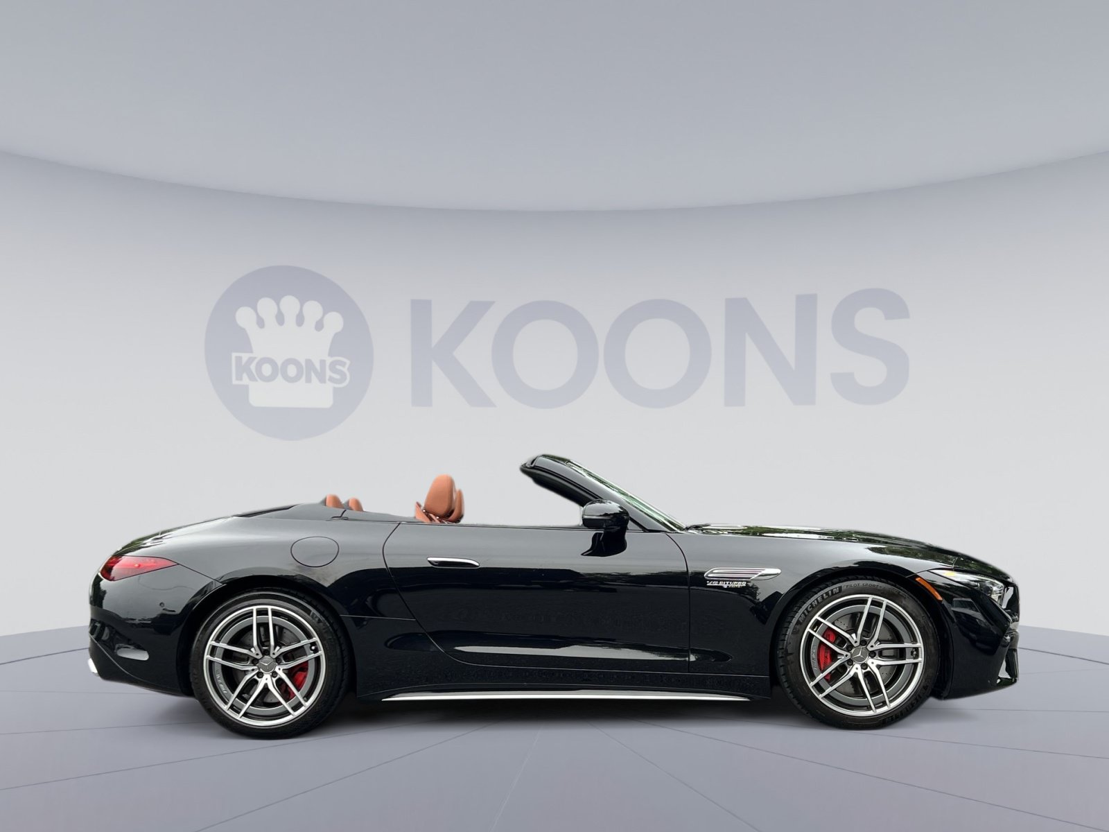 Certified 2022 Mercedes-Benz SL 55 AMG 4MATIC w/ Driver Assistance Package image 12