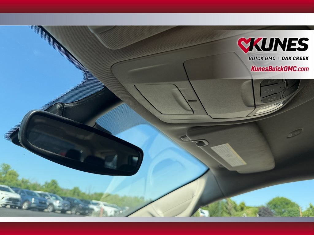 Used 2023 Chrysler Pacifica Touring-L FWD image 29