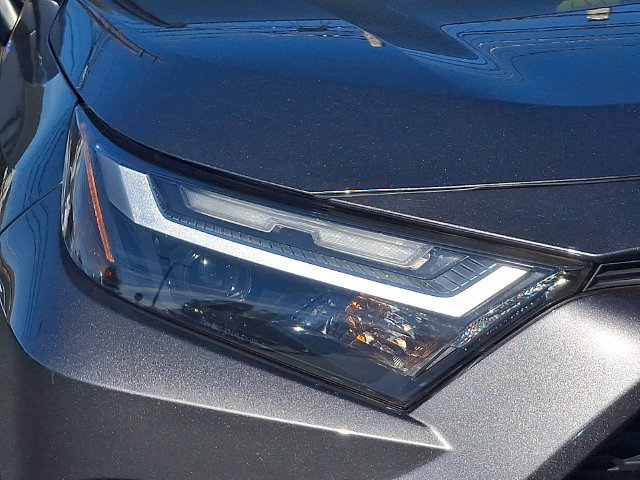 Used 2022 Toyota RAV4 XLE AWD/4WD image 8