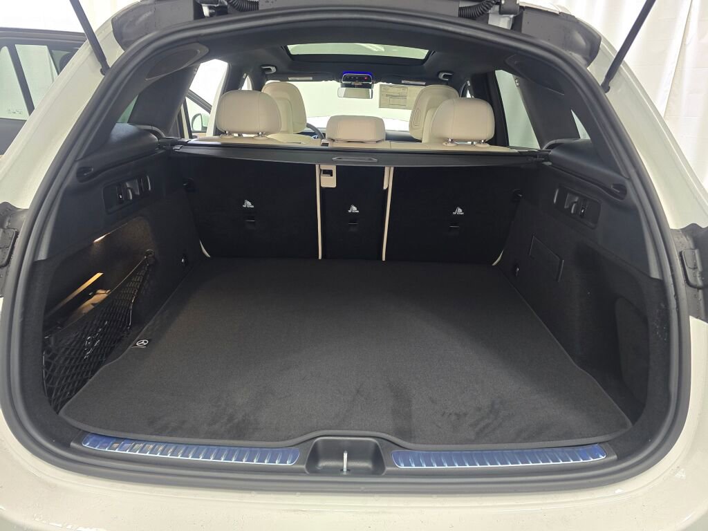 New 2026 Mercedes-Benz GLC 300 4MATIC image 11