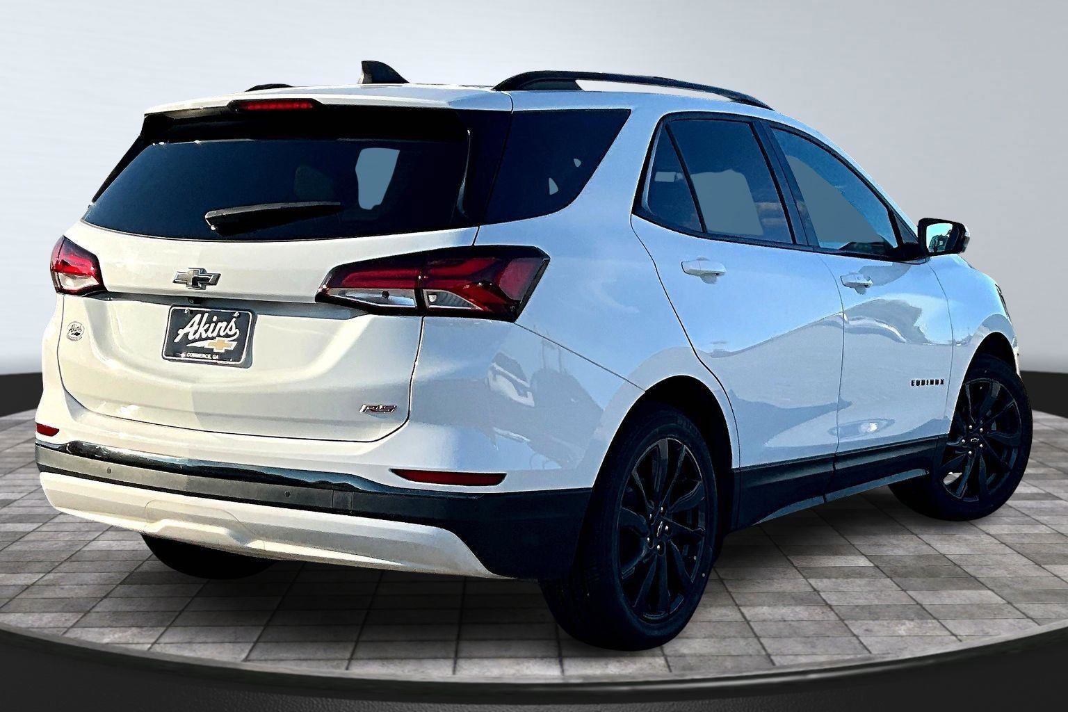 Certified 2022 Chevrolet Equinox RS w/ RS Leather Package image 6