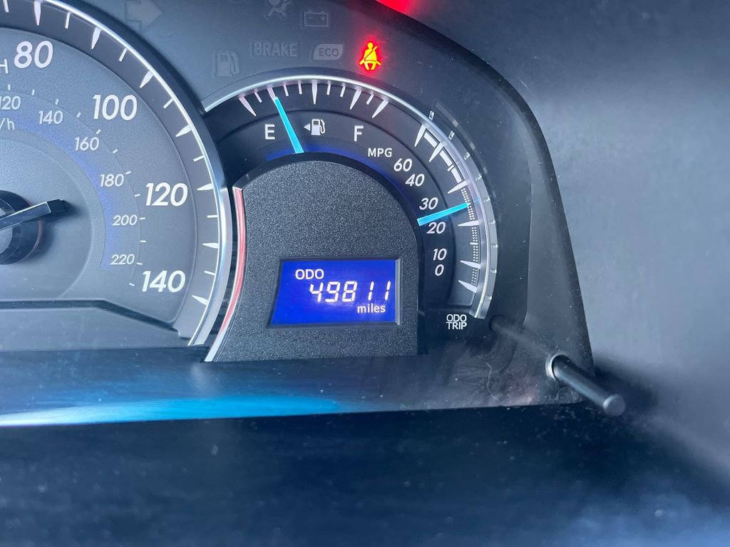 Used 2014 Toyota Camry XLE image 17