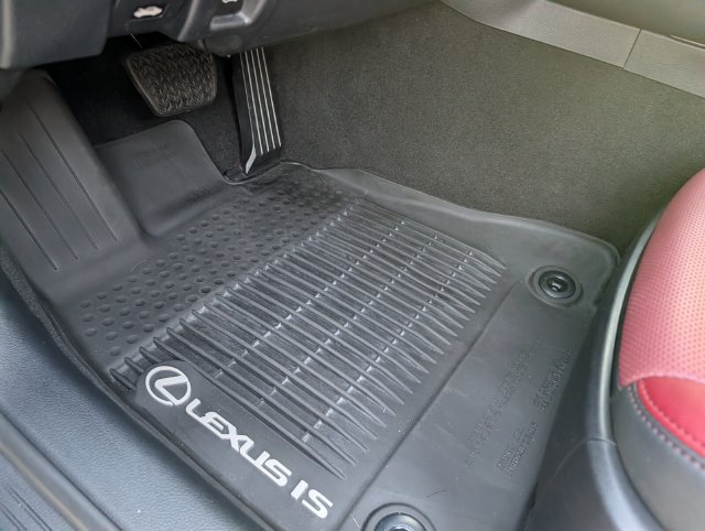 Used 2024 Lexus IS 300 F Sport w/ Accessory Package 2 RWD image 9