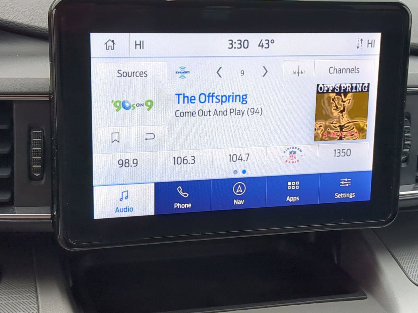 Certified 2022 Ford Explorer XLT w/ XLT Sport Appearance Package image 36