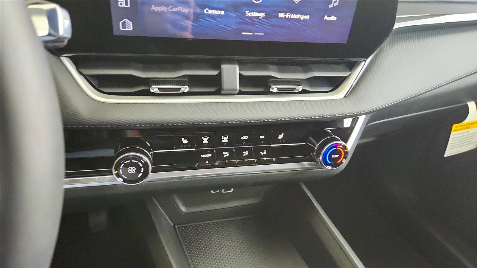 Used 2026 Chevrolet Equinox LT image 43