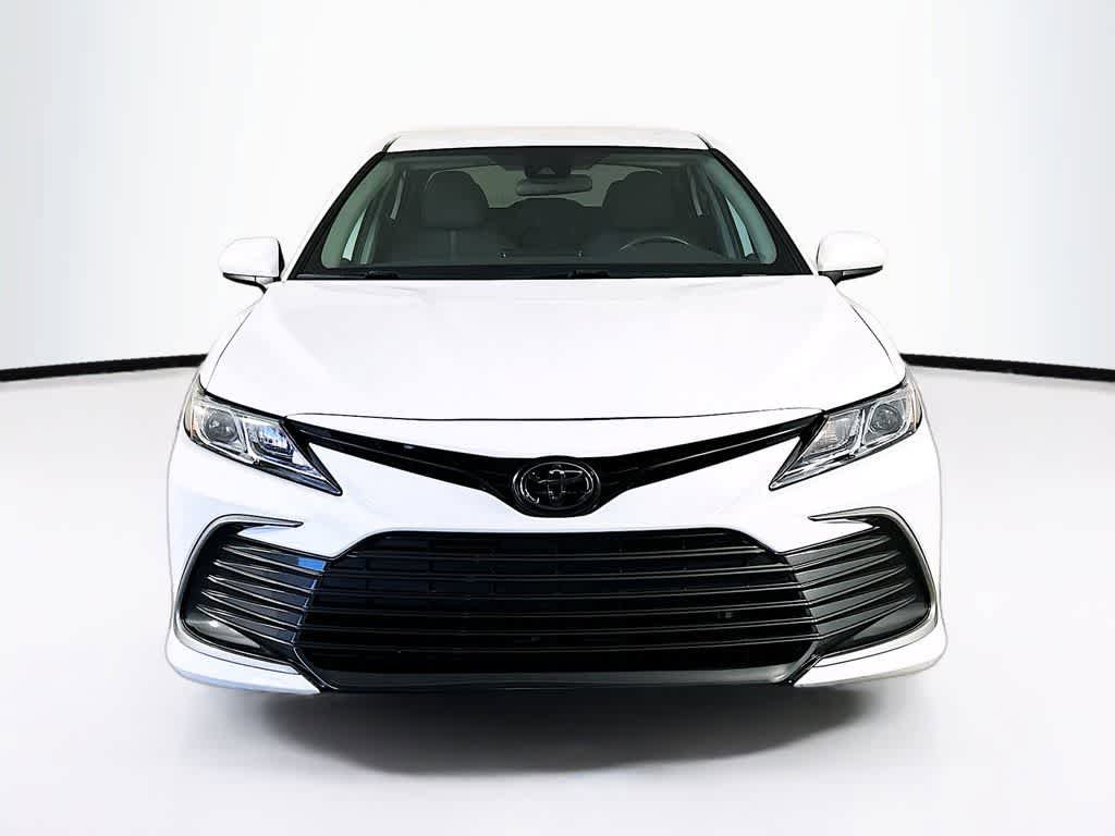 Used 2024 Toyota Camry LE FWD image 6