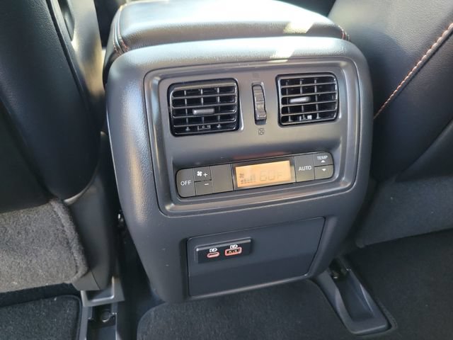 Used 2019 Nissan Pathfinder SV w/ Rock Creek Edition FWD image 23