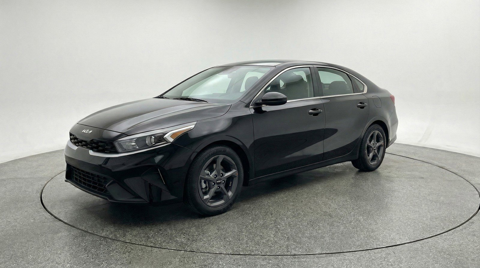 Used 2025 Kia K4 FWD image 3