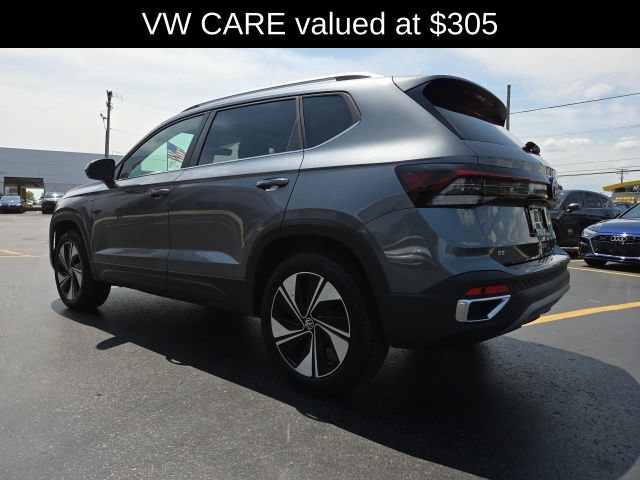 Used 2026 Volkswagen Taos SE w/ Panoramic Sunroof Package AWD/4WD image 6