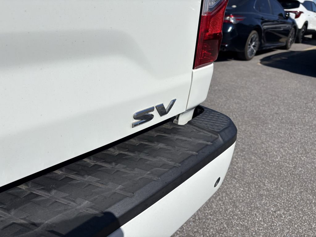 Used 2022 Nissan Titan SV image 13