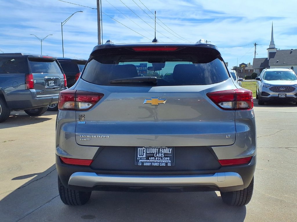 Used 2025 Chevrolet TrailBlazer LT AWD/4WD image 19