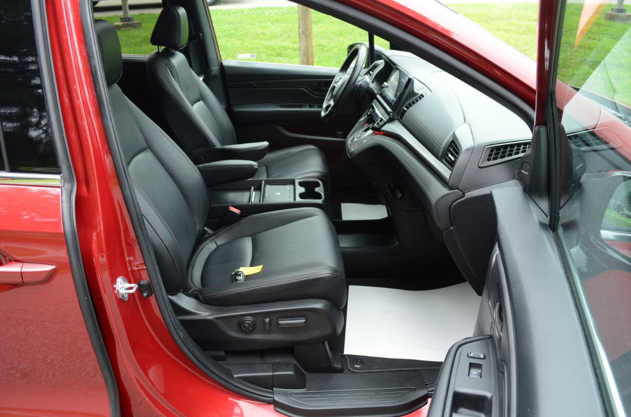 Used 2025 Honda Odyssey Sport-L image 21
