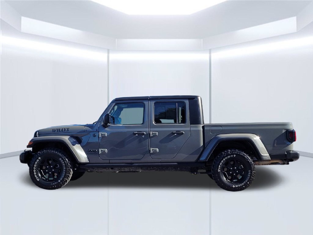 Used 2023 Jeep Gladiator Sport AWD/4WD image 7