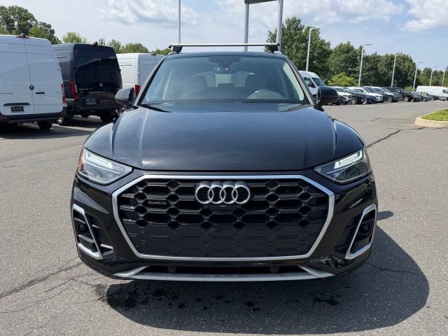 Used 2022 Audi Q5 2.0T Premium Plus w/ Premium Plus Package AWD/4WD image 2