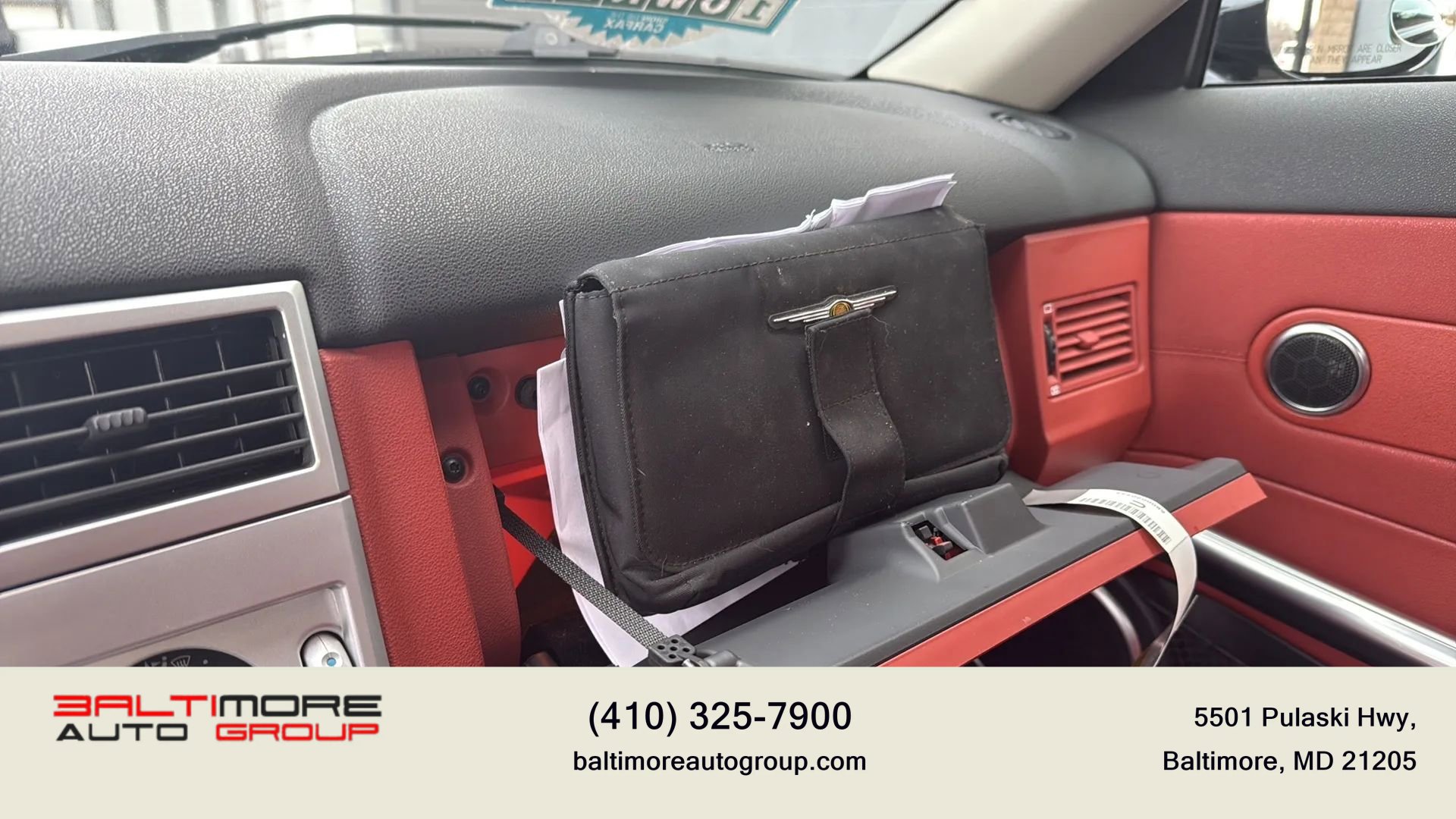 Used 2007 Chrysler Crossfire Limited image 25