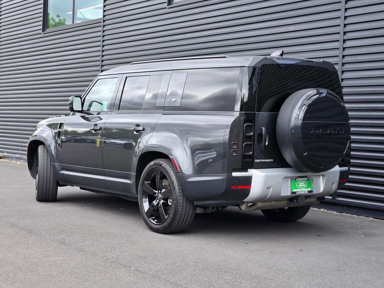 Used 2024 Land Rover Defender 130 S AWD/4WD image 4