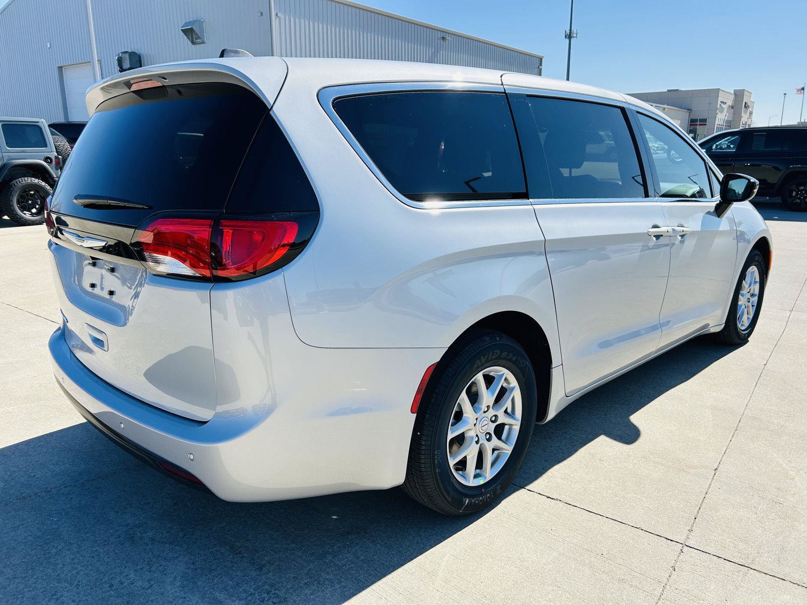 New 2026 Chrysler Voyager LX FWD image 38