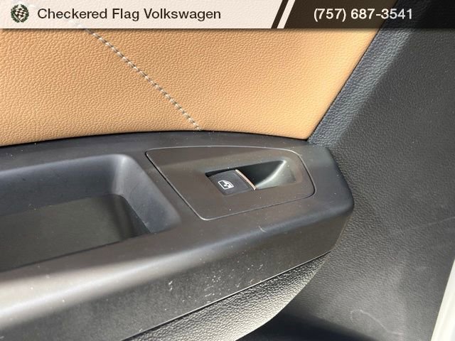 Used 2023 Volkswagen Atlas Cross Sport SEL Premium R-Line image 27