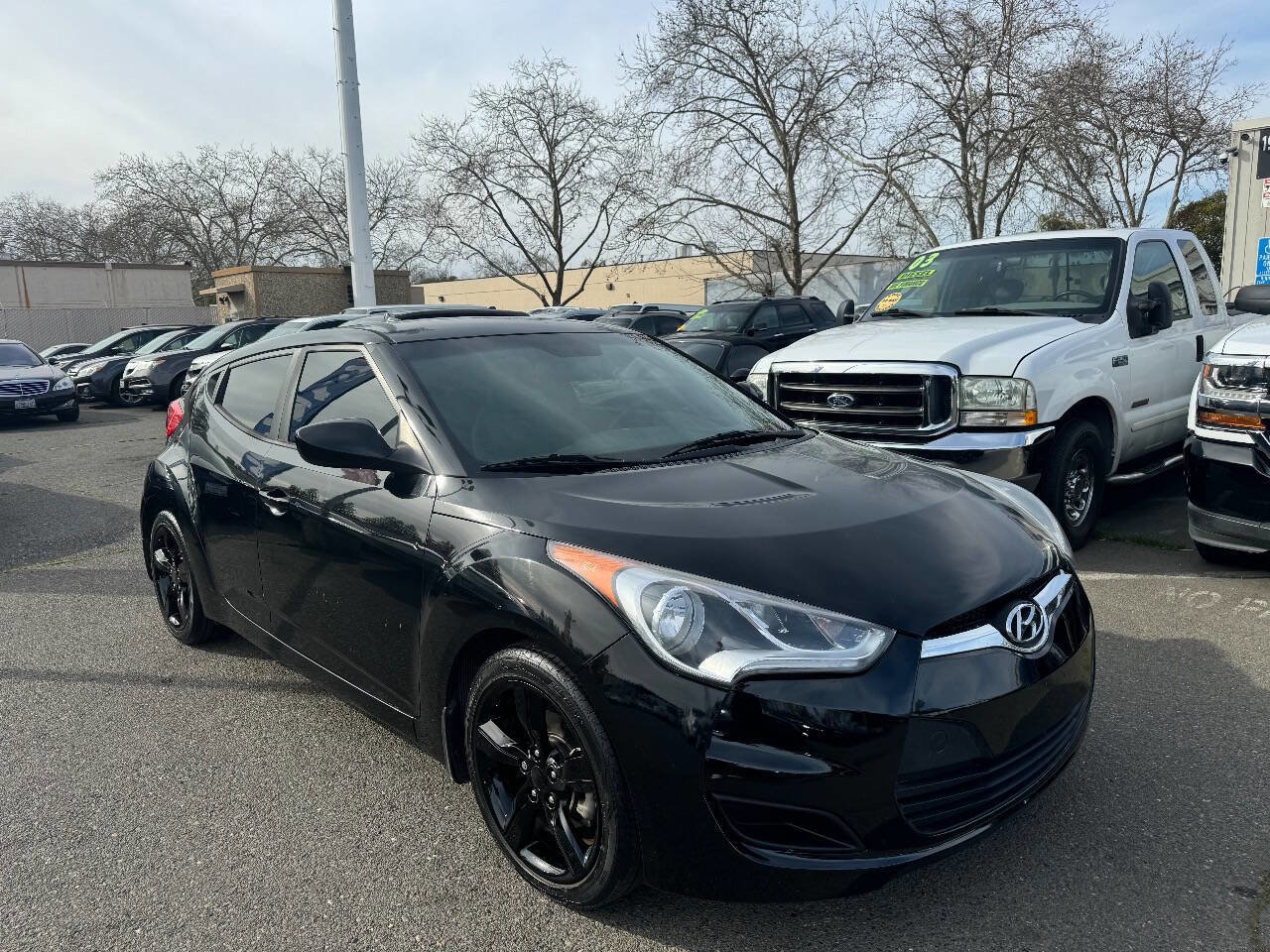Used 2013 Hyundai Veloster FWD image 7