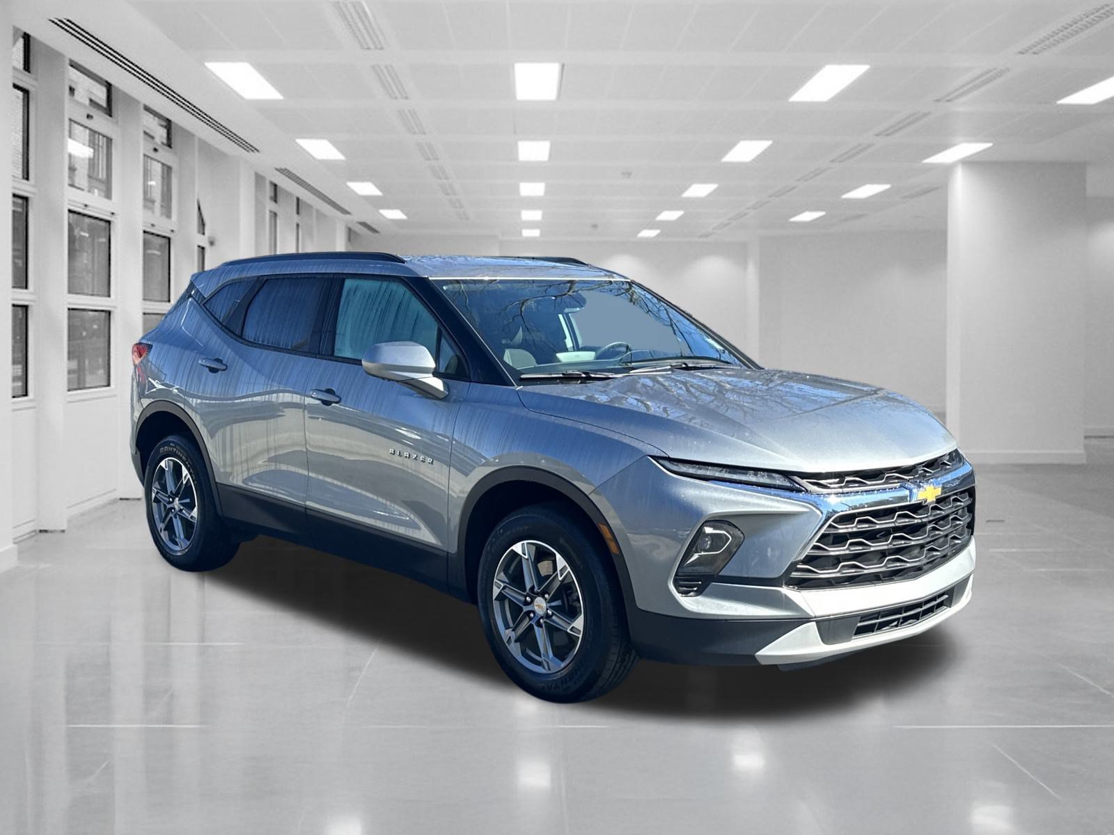 Certified 2024 Chevrolet Blazer LT w/ Convenience Package FWD image 3