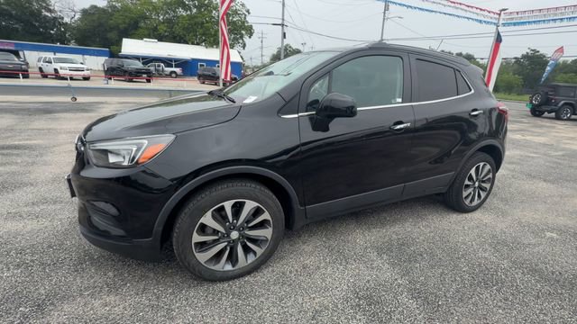 Used 2022 Buick Encore Preferred w/ Safety Package II AWD/4WD image 4