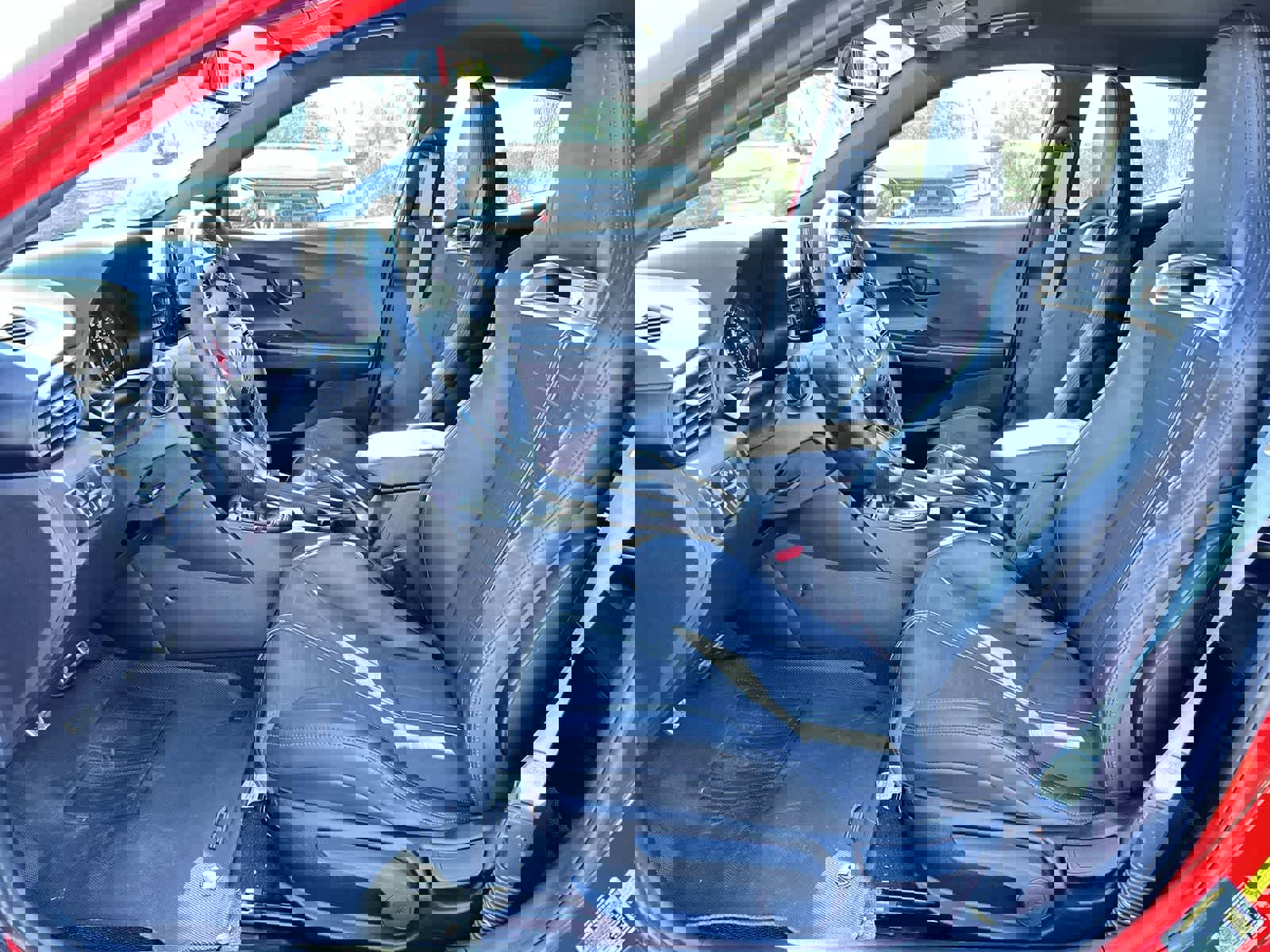 Used 2022 Hyundai Veloster N image 13