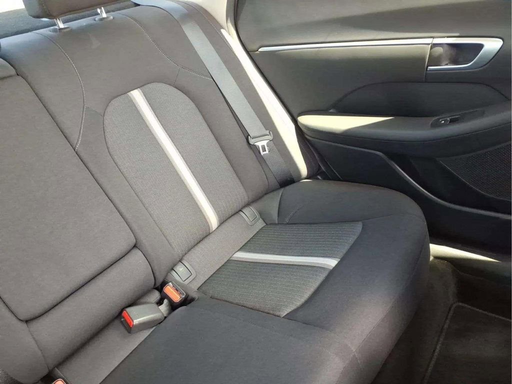 Used 2022 Hyundai Sonata SEL image 18